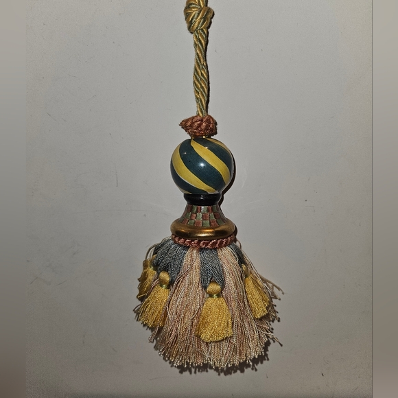 MacKenzie-Childs Other - Mackenzie Childs Vintage 1990's Majolica Tassel